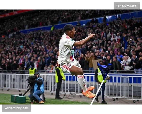 恩德里克租借加盟里昂，四场比赛贡献4球1助